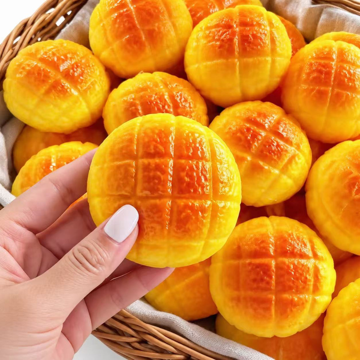 Crunchy Pineapple Bun Squishy